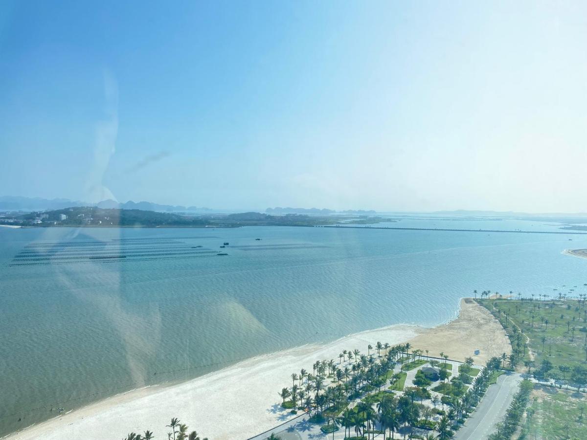 A La Carte Ha Long Apartment By The Beach Exterior foto