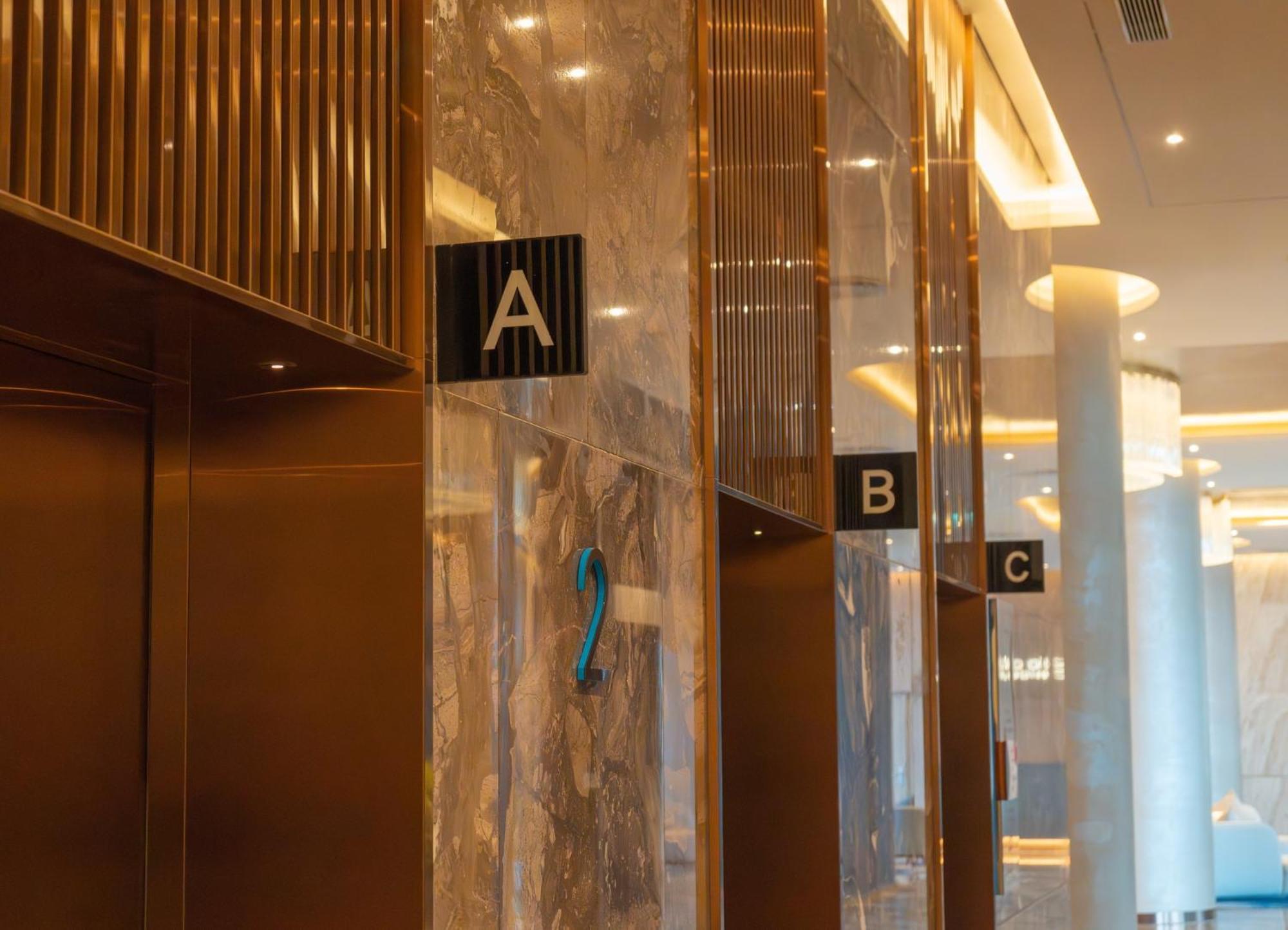 A La Carte Ha Long Apartment By The Beach Exterior foto